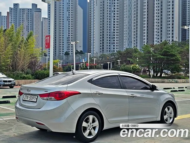 Hyundai Avante 2013 thumb 2