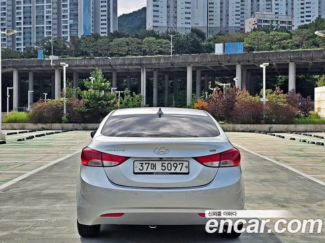 Hyundai Avante 2013 thumb 4
