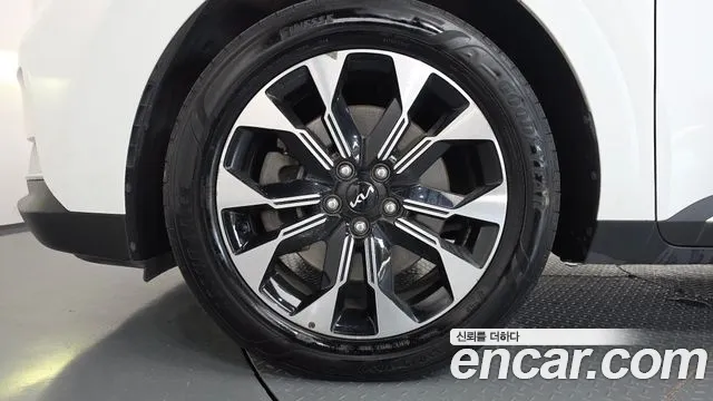 Kia Carnival 2022 thumb 5