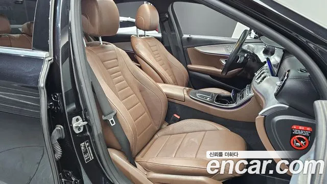 Mercedes-Benz E-Класс 2021 thumb 11