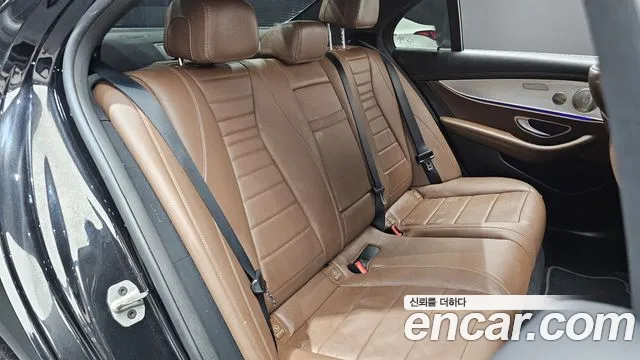 Mercedes-Benz E-Класс 2021 thumb 12