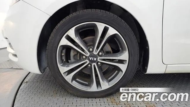 Kia K3 2013 thumb 5