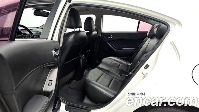 Kia K3 2013 thumb 12