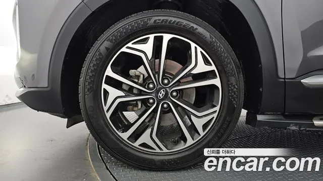 Hyundai Santa Fe 2018 thumb 5