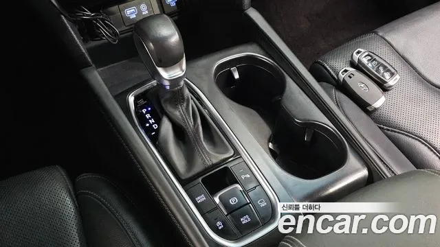 Hyundai Santa Fe 2018 thumb 9