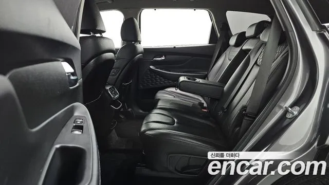 Hyundai Santa Fe 2018 thumb 12