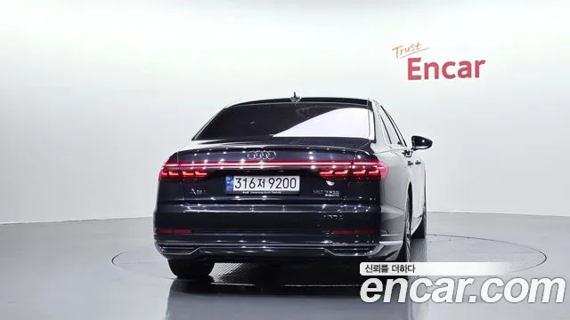 Audi A8 2021 thumb 3