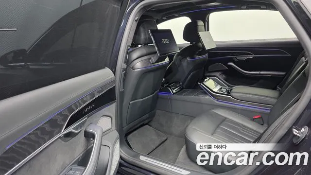 Audi A8 2021 thumb 11