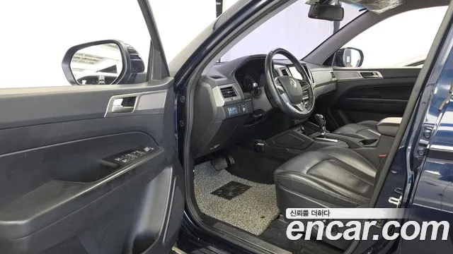 KG_Mobility_Ssangyong Rexton 2018 thumb 10