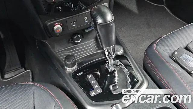 KG_Mobility_Ssangyong TIBOLI 2016 thumb 9