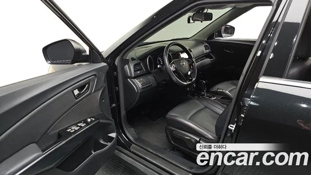 KG_Mobility_Ssangyong TIBOLI 2016 thumb 10
