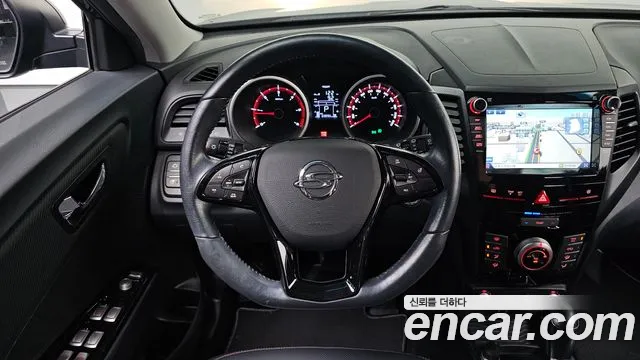 KG_Mobility_Ssangyong TIBOLI 2016 thumb 12