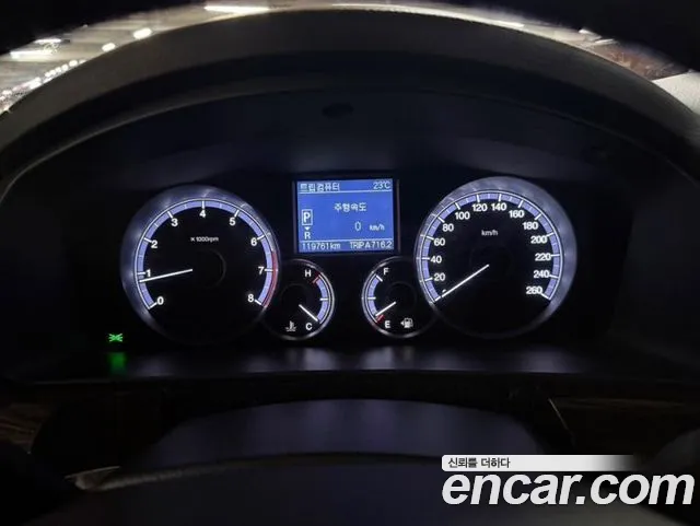 KG_Mobility_Ssangyong Chairman 2013 thumb 9