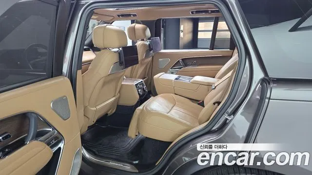 Land Rover Range Rover 2023 thumb 11