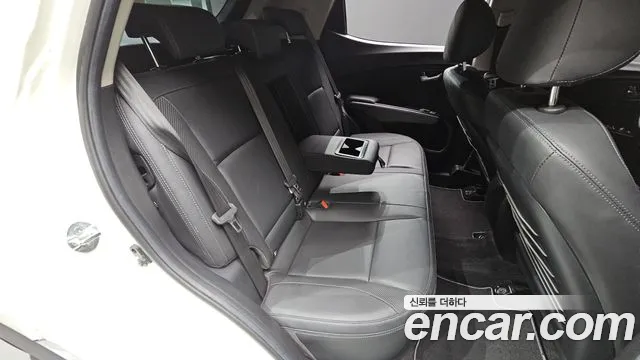 KG_Mobility_Ssangyong TIBOLI 2022 thumb 11