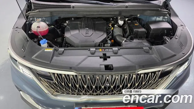 Kia Carnival 2023 thumb 5