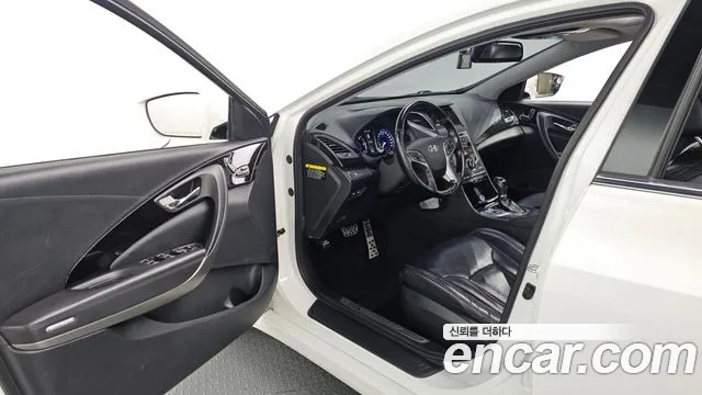 Hyundai Grandeur 2014 thumb 10