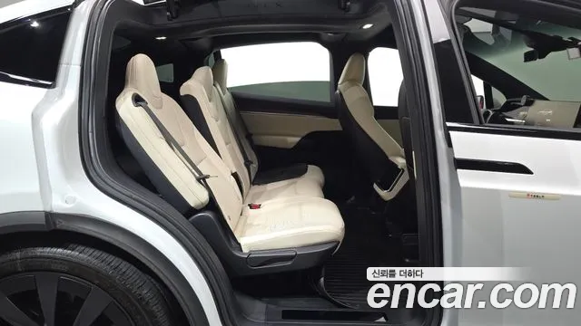 Tesla Model X 2023 thumb 11