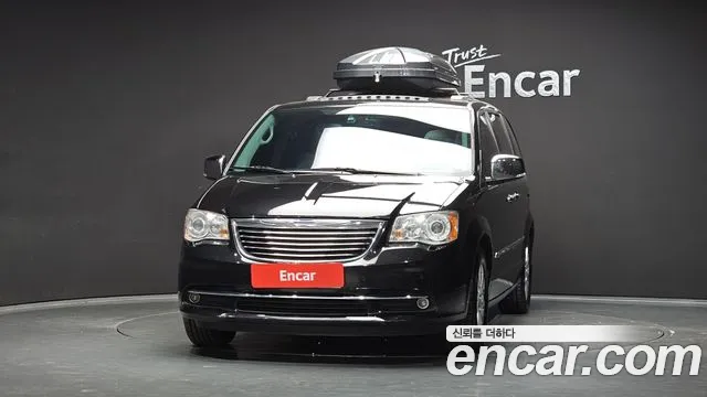 Chrysler Grand Voyager 2014 thumb 3