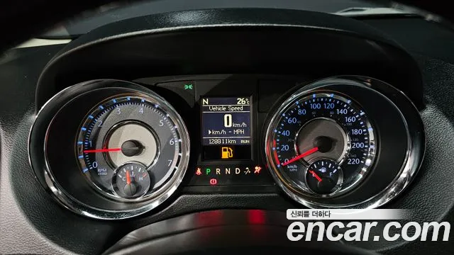 Chrysler Grand Voyager 2014 thumb 8