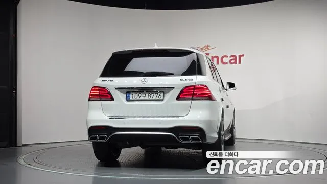 Mercedes-Benz GLE 2016 thumb 4