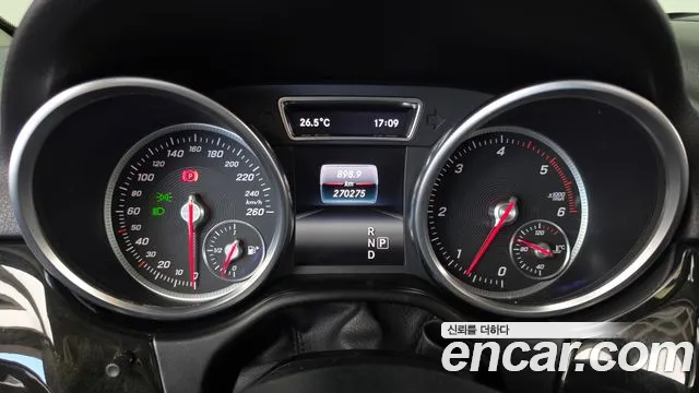 Mercedes-Benz GLE 2016 thumb 8