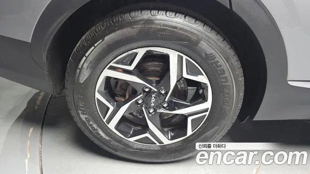 Kia Sportage 2023 thumb 5