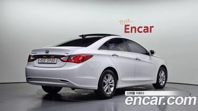 Hyundai Sonata 2010 thumb 2