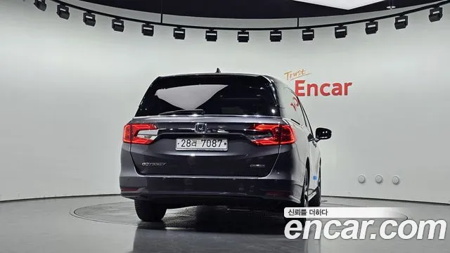 Honda Odyssey 2018 thumb 4