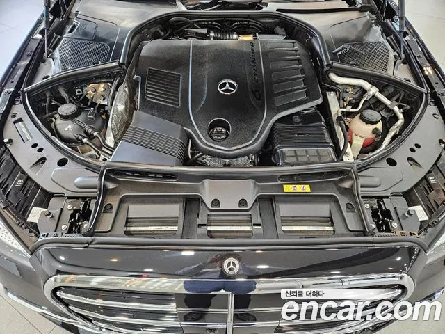 Mercedes-Benz S-Класс 2023 thumb 6
