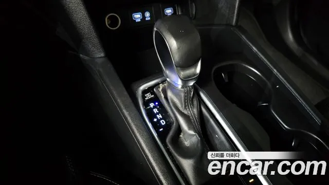 Hyundai Santa Fe 2018 thumb 9