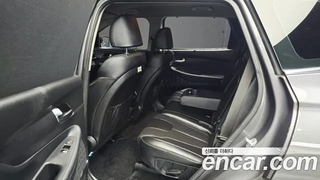 Hyundai Santa Fe 2018 thumb 12