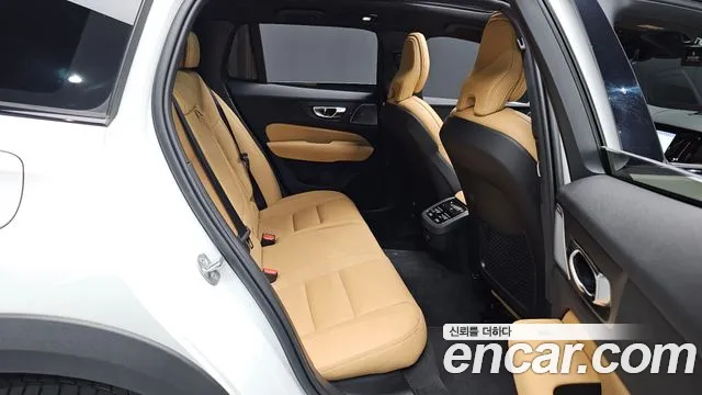 Volvo V60 2025 thumb 10