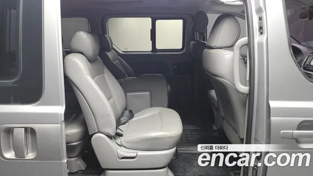 Hyundai Starex 2016 thumb 11