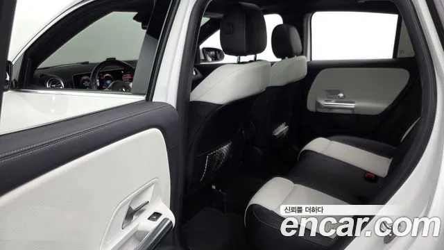 Mercedes-Benz GLA 2020 thumb 12
