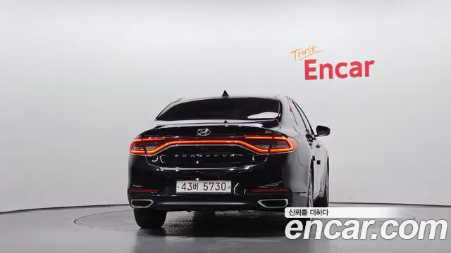 Hyundai Grandeur 2017 thumb 4