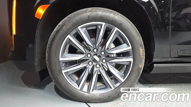 Cadillac Escalade 2022 thumb 4