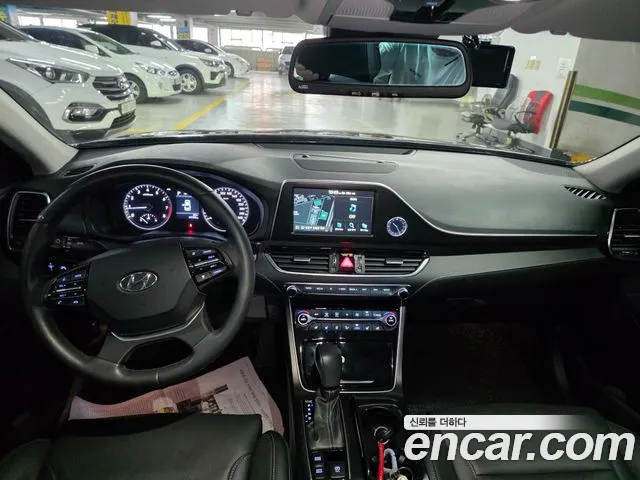 Hyundai Grandeur 2017 thumb 7