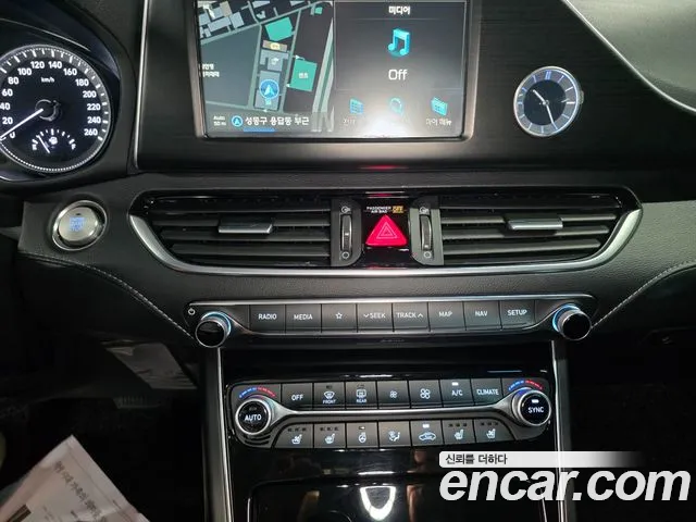 Hyundai Grandeur 2017 thumb 10
