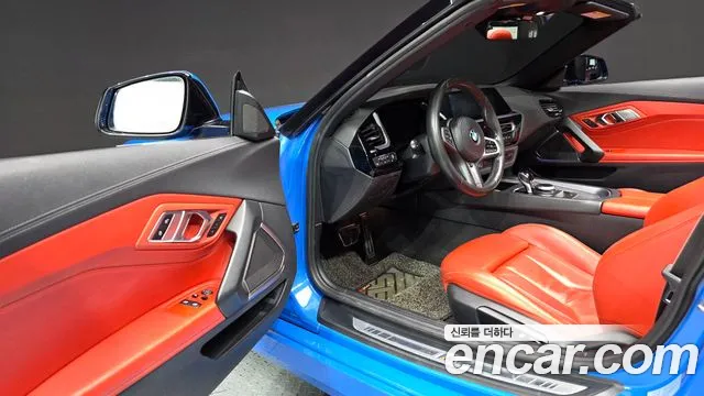 BMW Z4 2019 thumb 9