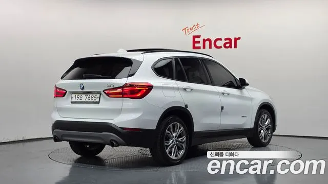BMW X1 2016 thumb 2