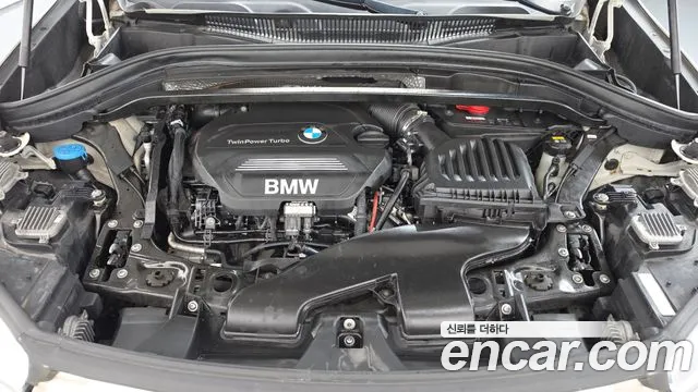 BMW X1 2016 thumb 6