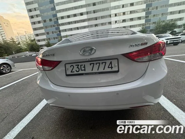 Hyundai Avante 2012 thumb 5