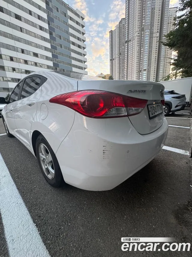 Hyundai Avante 2012 thumb 6