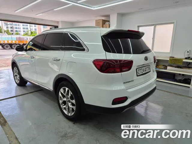 Kia Sorento 2019 thumb 4