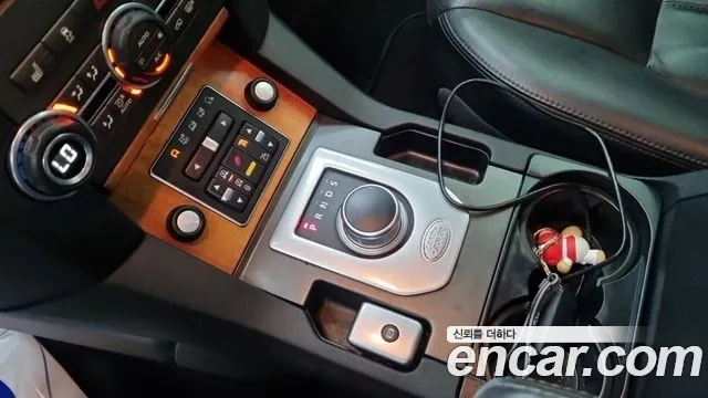 Land Rover Discovery 2013 thumb 9