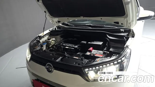 KG_Mobility_Ssangyong TIBOLI 2016 thumb 6