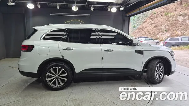Renault-KoreaSamsung Koleos 2022 thumb 6
