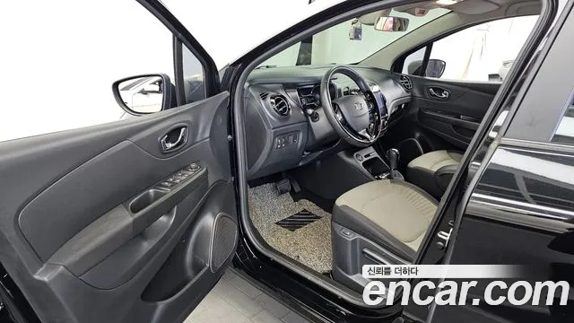Renault-KoreaSamsung Captur 2014 thumb 10