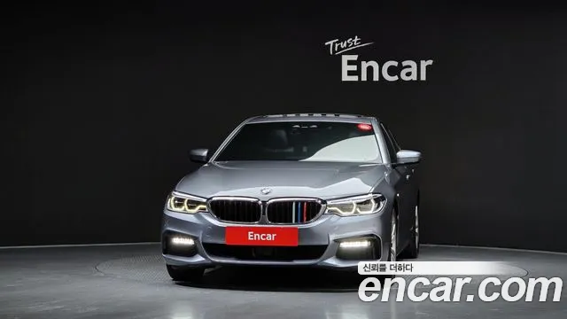 BMW 5-Series 2017 thumb 3